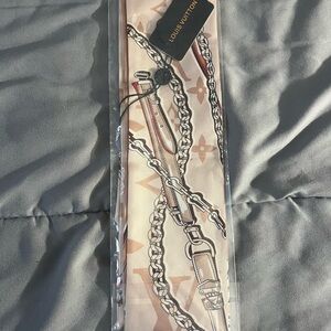 Louis Vuitton Women’s Scarf
